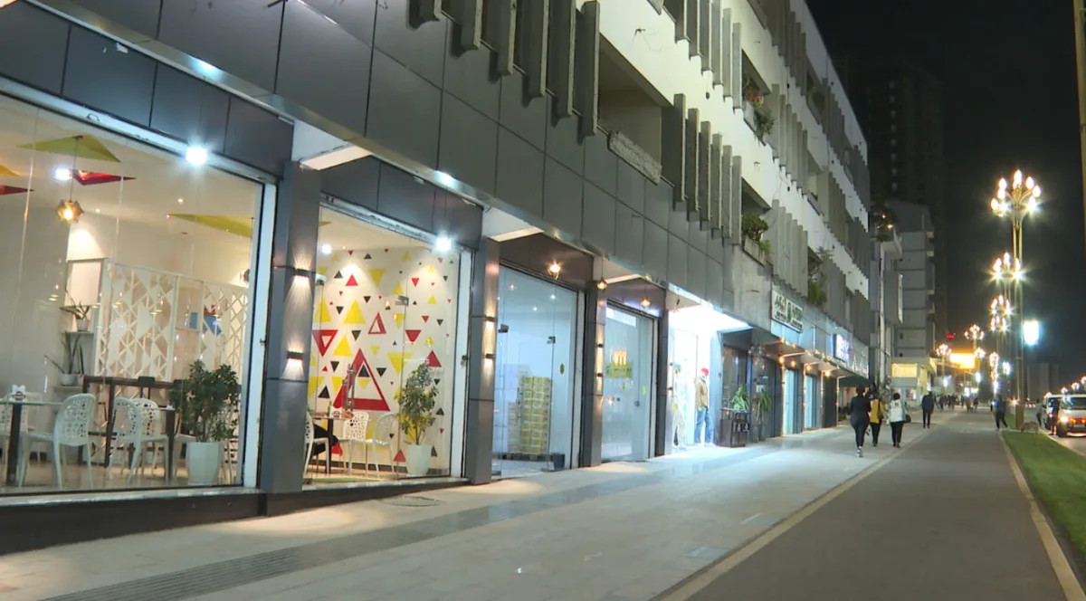 Crackdown Underway on Businesses Closing Before 4 PM